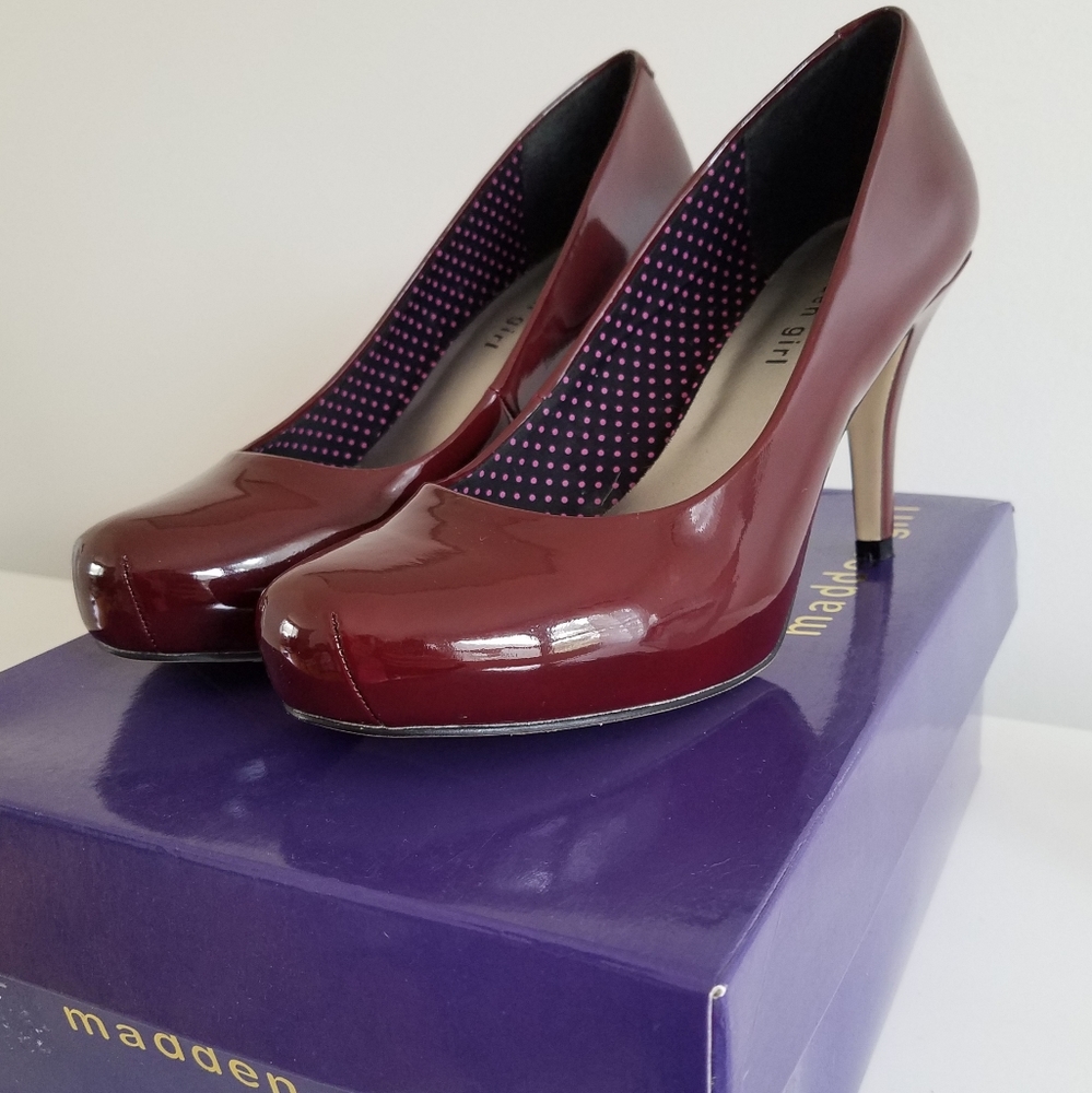 Steve Madden Patent Leather Pumps
